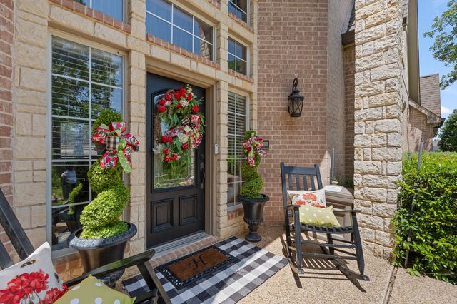 2829 Donnybrook Drive, Burleson, TX 76028