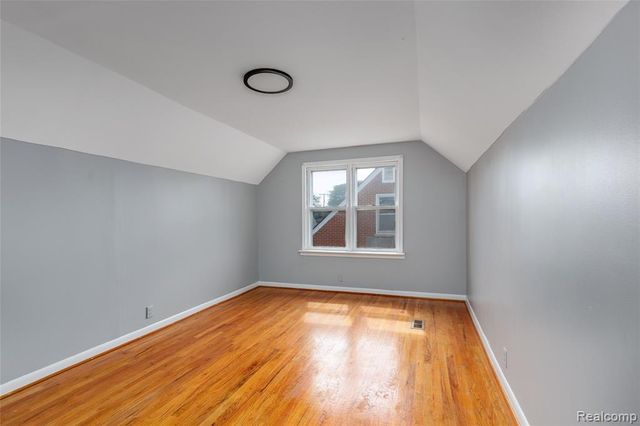 15738 Frazho Road, Roseville, MI 48066