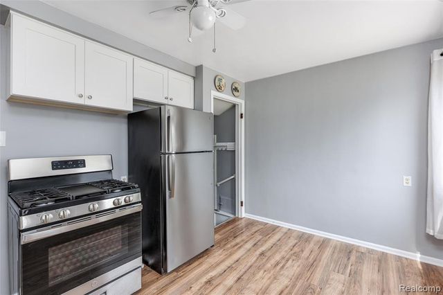 15738 Frazho Road, Roseville, MI 48066