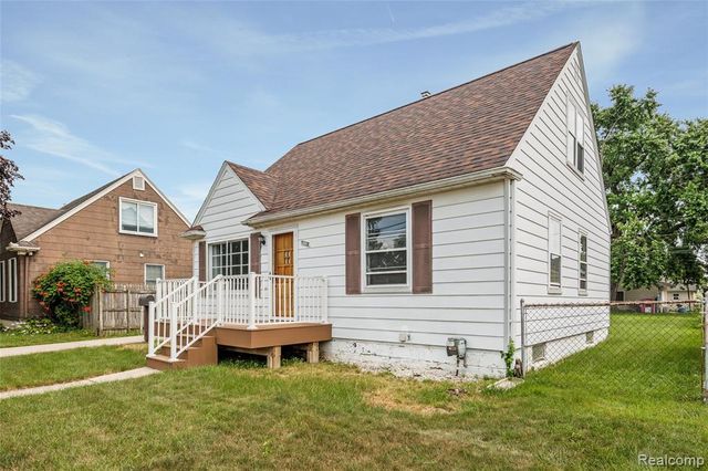 15738 Frazho Road, Roseville, MI 48066