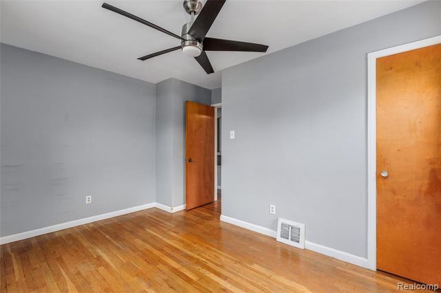 15738 Frazho Road, Roseville, MI 48066