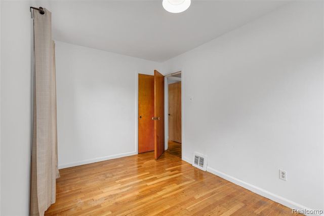 15738 Frazho Road, Roseville, MI 48066