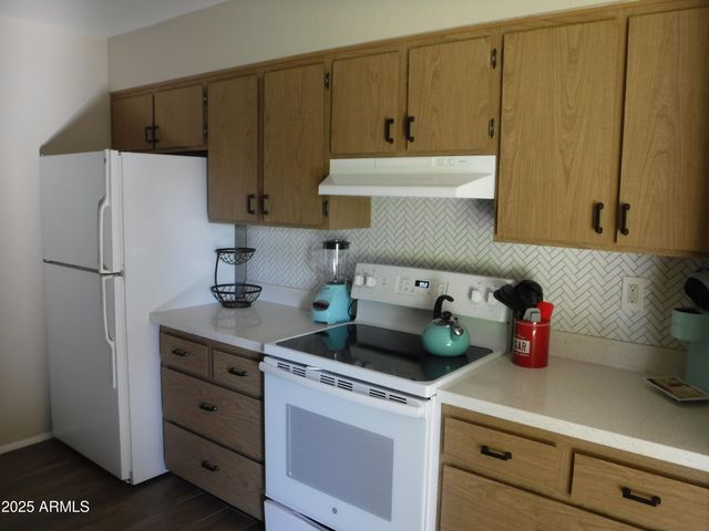 11029 W CARON Drive, Sun City, AZ 85351