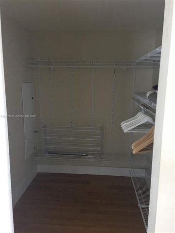 185 SW 7th St 1511, Miami, FL 33130