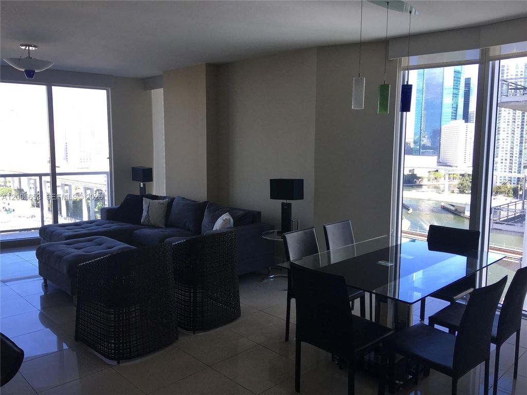 185 SW 7th St 1511, Miami, FL 33130