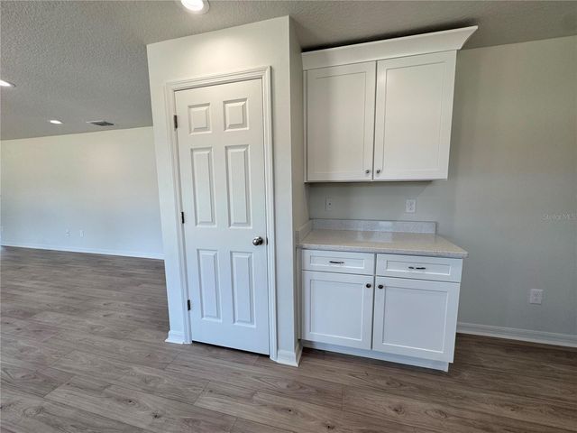 6020 12TH STREET, Zephyrhills, FL 33542