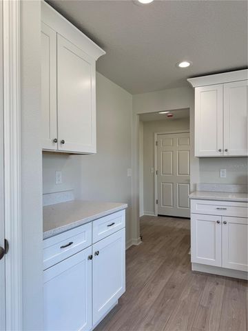 6020 12TH STREET, Zephyrhills, FL 33542