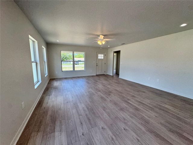 6020 12TH STREET, Zephyrhills, FL 33542