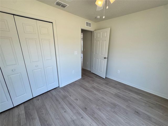 6020 12TH STREET, Zephyrhills, FL 33542