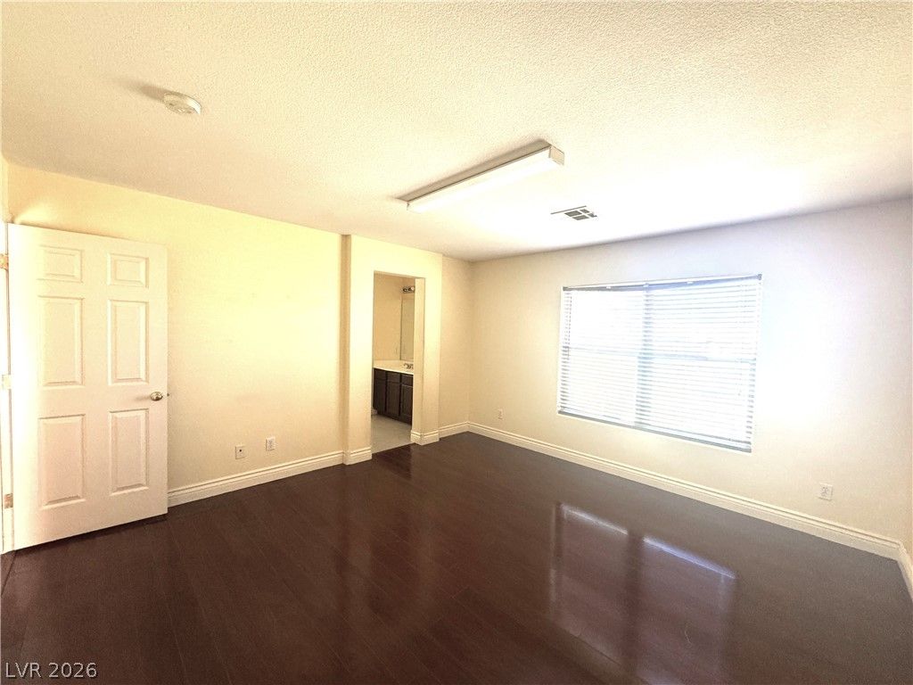 Image 11 of property listing at 8986 Ellenbrook Street, Las Vegas, NV 89148