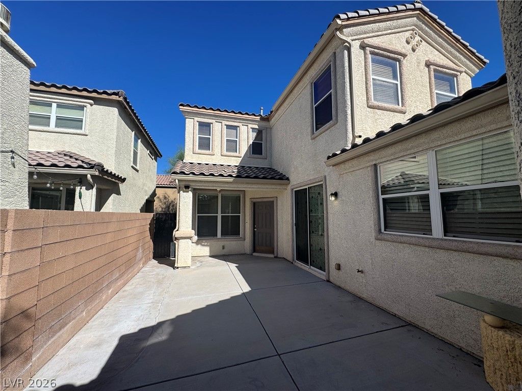 Image 3 of property listing at 8986 Ellenbrook Street, Las Vegas, NV 89148