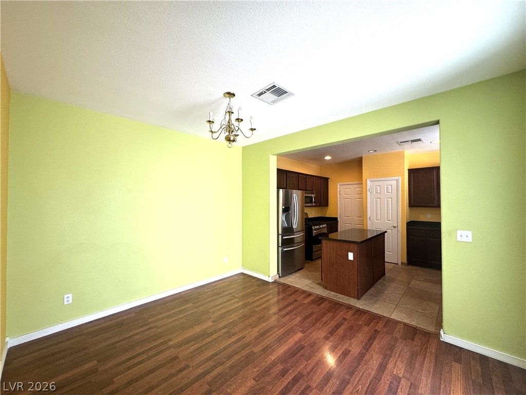 Image 5 of property listing at 8986 Ellenbrook Street, Las Vegas, NV 89148