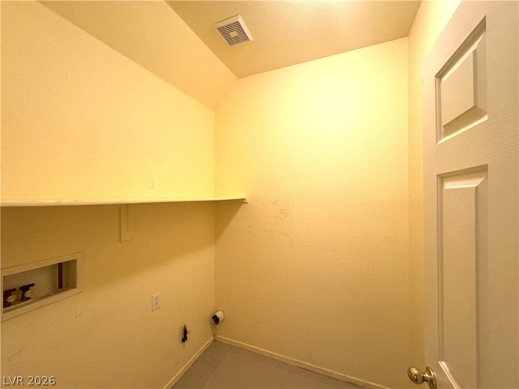 Image 8 of property listing at 8986 Ellenbrook Street, Las Vegas, NV 89148