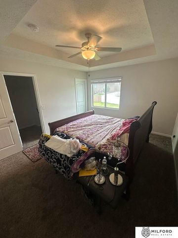 7762 N 87th Street, Omaha, NE 68122