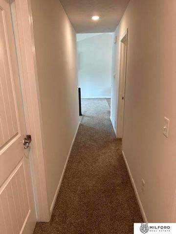 7762 N 87th Street, Omaha, NE 68122