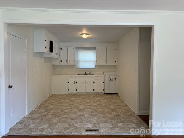 2820 Mary Avenue, Gastonia, NC 28052