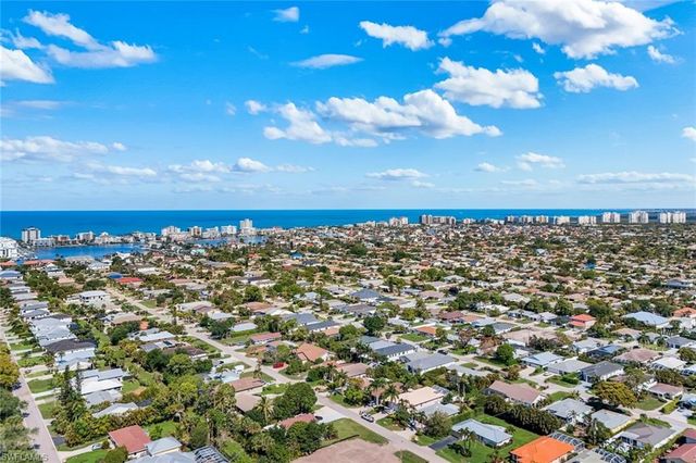 668 93rd AVE N, Naples, FL 34108
