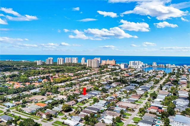 668 93rd AVE N, Naples, FL 34108