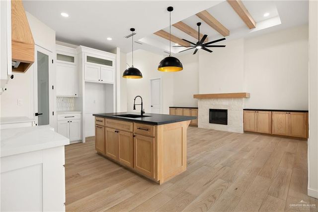 906 Azalea Street, Mission, TX 78574