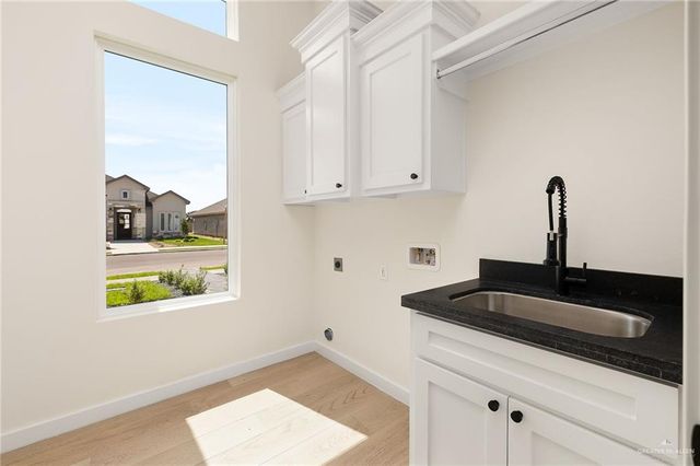 906 Azalea Street, Mission, TX 78574