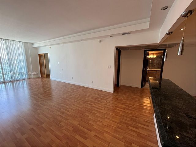 19380 Collins Avenue PH-11, Sunny Isles Beach, FL 33160