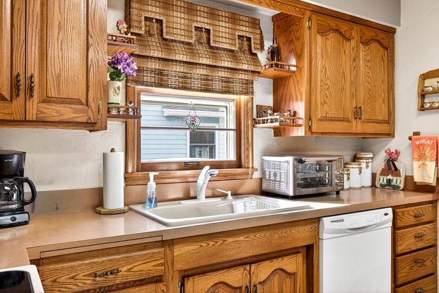 228 FREDERICK STREET, Menasha, WI 54952