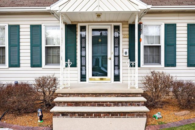 228 FREDERICK STREET, Menasha, WI 54952