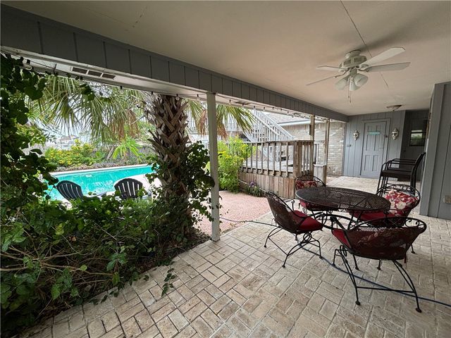 13829 Whitecap Blvd, Corpus Christi, TX 78418