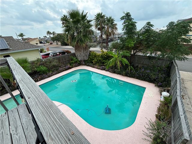 13829 Whitecap Blvd, Corpus Christi, TX 78418