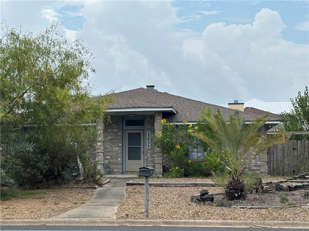 13829 Whitecap Blvd, Corpus Christi, TX 78418