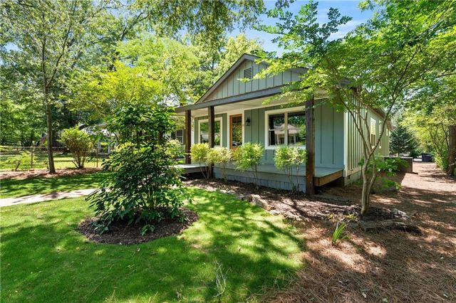 13 Akron Street, Cartersville, GA 30120