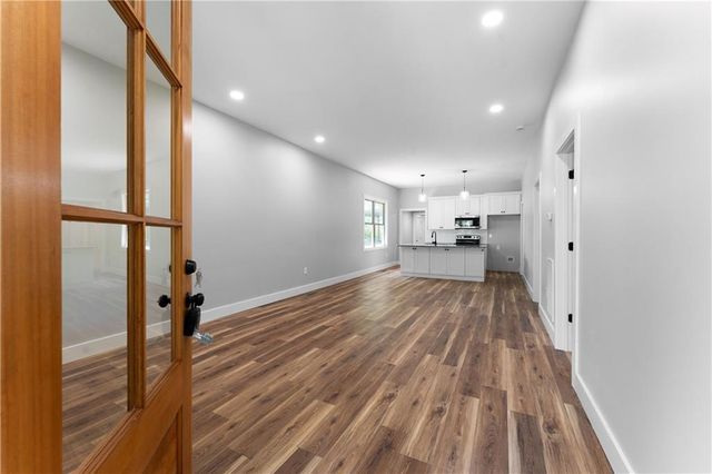 13 Akron Street, Cartersville, GA 30120