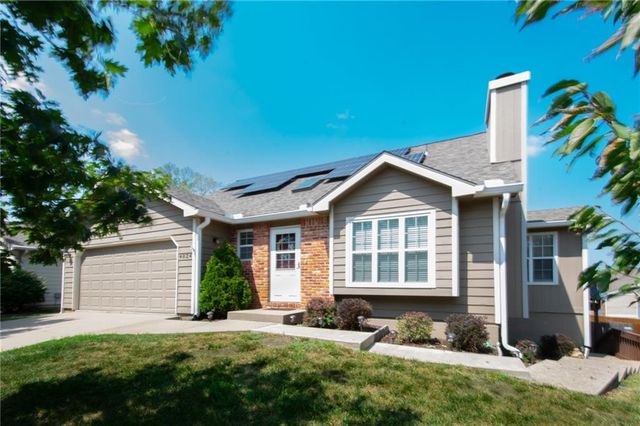 4824 W 24th Street, Lawrence, KS 66047