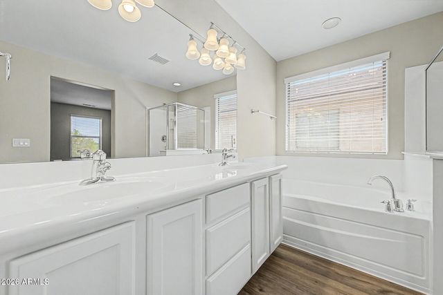 2042 W DAVIS Road, Phoenix, AZ 85023