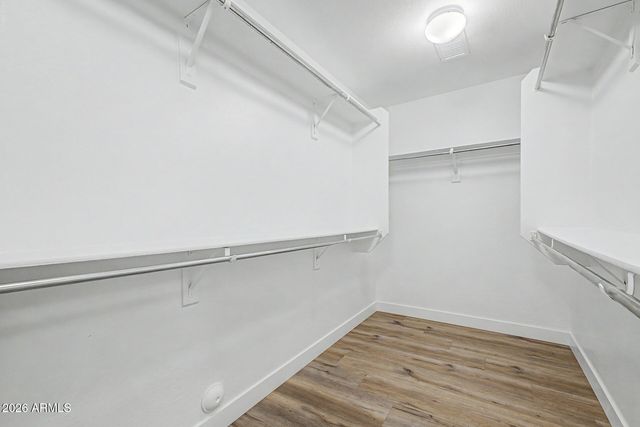 2042 W DAVIS Road, Phoenix, AZ 85023
