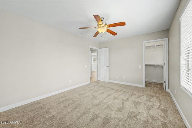 2042 W DAVIS Road, Phoenix, AZ 85023