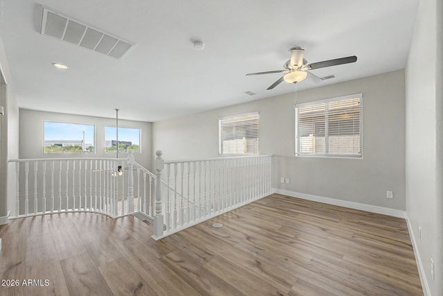 2042 W DAVIS Road, Phoenix, AZ 85023