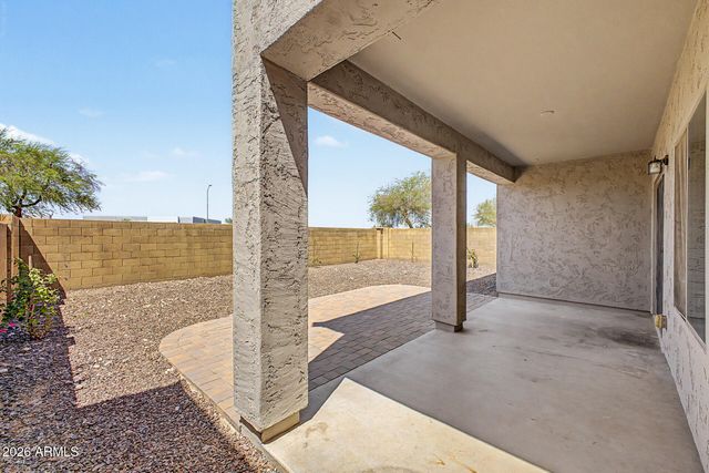 2042 W DAVIS Road, Phoenix, AZ 85023
