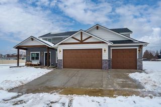 933 W CORDGRASS AVENUE, Post Falls, ID 83854