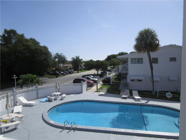 2000 NE 51st Court 201, Fort Lauderdale, FL 33308