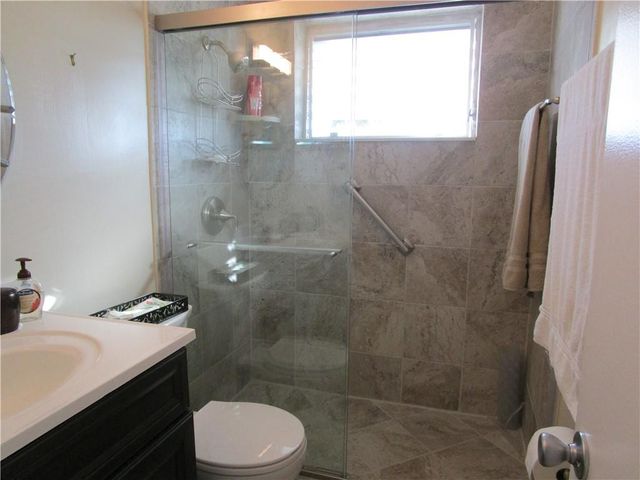 2000 NE 51st Court 201, Fort Lauderdale, FL 33308