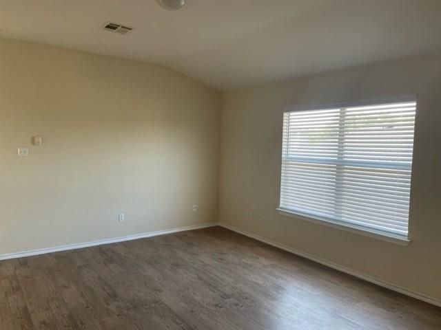 2105 Fall Creek DR, Leander, TX 78641