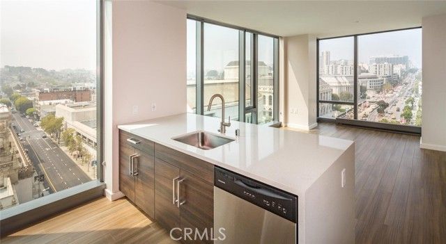 150 Van Ness Avenue 1222, San Francisco, CA 94102