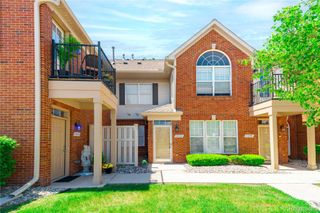 23030 Williamsburg Circle 15, Woodhaven, MI 48183