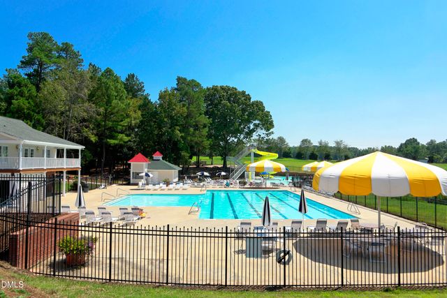 157 Summit Oaks Lane, Holly Springs, NC 27540