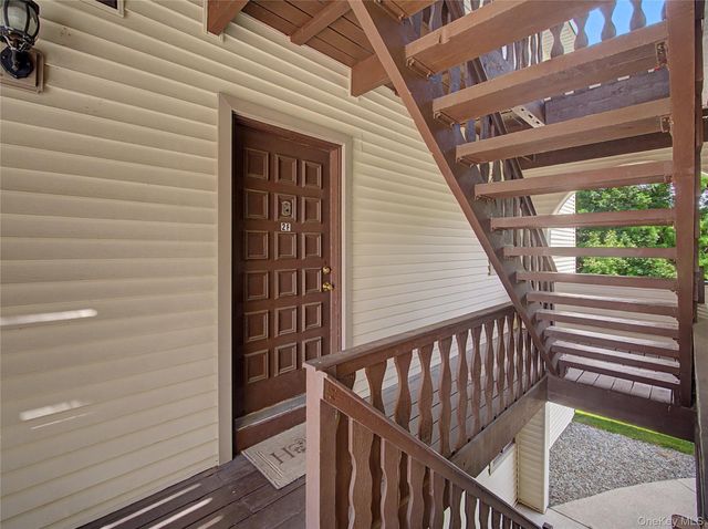 25 Village Park Drive 2F, Fishkill, NY 12524