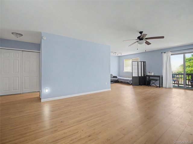 25 Village Park Drive 2F, Fishkill, NY 12524