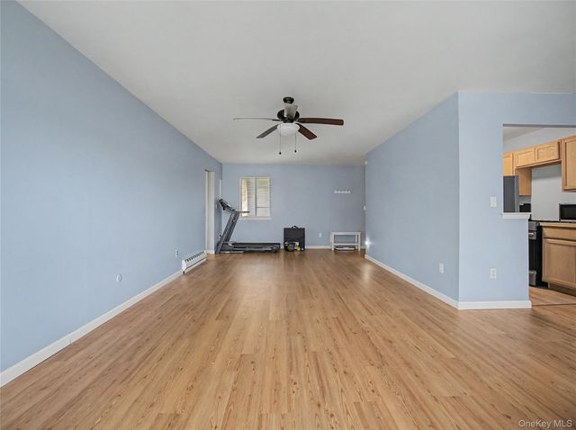 25 Village Park Drive 2F, Fishkill, NY 12524