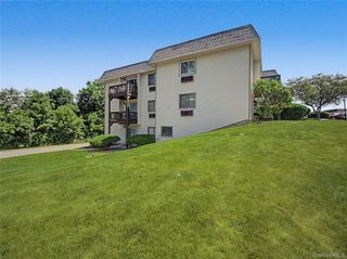 25 Village Park Drive 2F, Fishkill, NY 12524