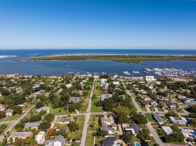215 Oglethorpe Blvd, St Augustine, FL 32080